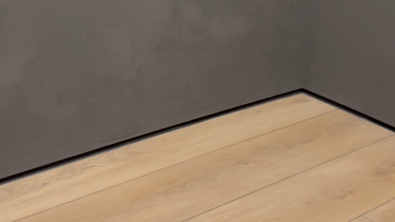 F Reveal Modern Base Trim RHI thumb