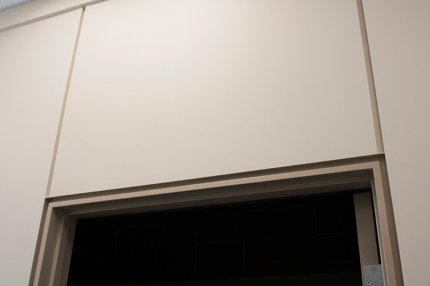 Create a clean and modern look by incorporating frame less doors into your design. Create a clean and modern look by incorporating frame less doors into your design.