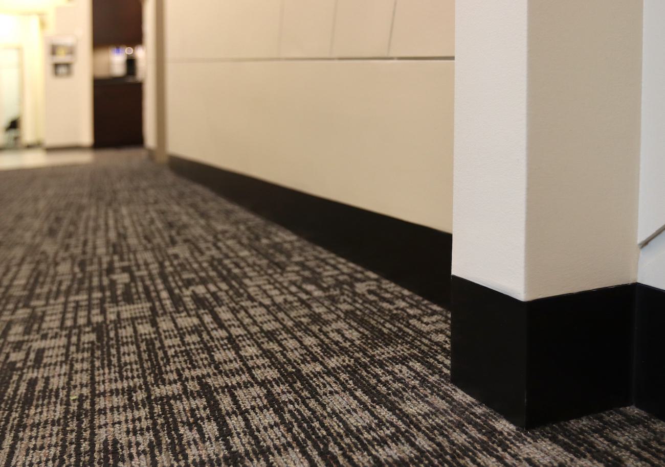 Architectural L Bead_Flush Baseboard_Hallway 3