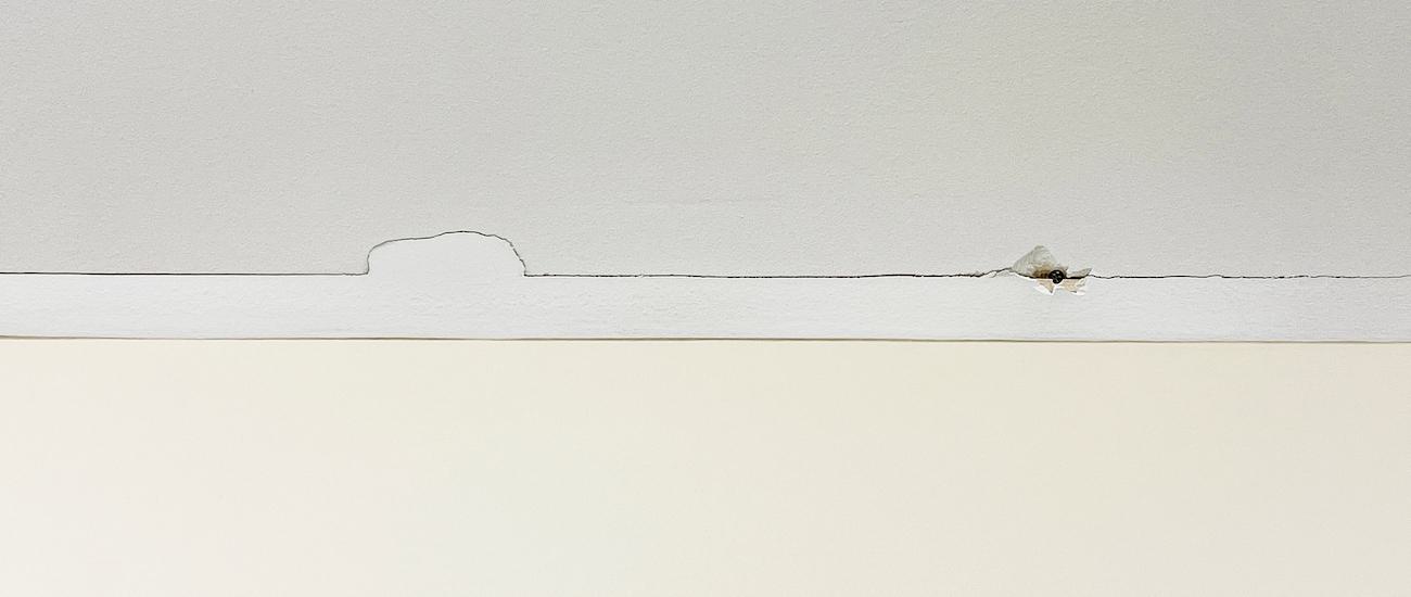 prevent drywall cracks_off angle inside corner