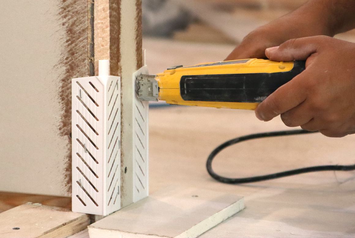⅜" Medium Bullnose Base Adapter — Trim-Tex